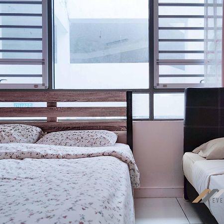 Marina Times Square Homestay By Evernent Miri Εξωτερικό φωτογραφία