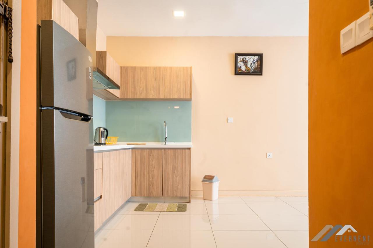 Marina Times Square Homestay By Evernent Miri Εξωτερικό φωτογραφία