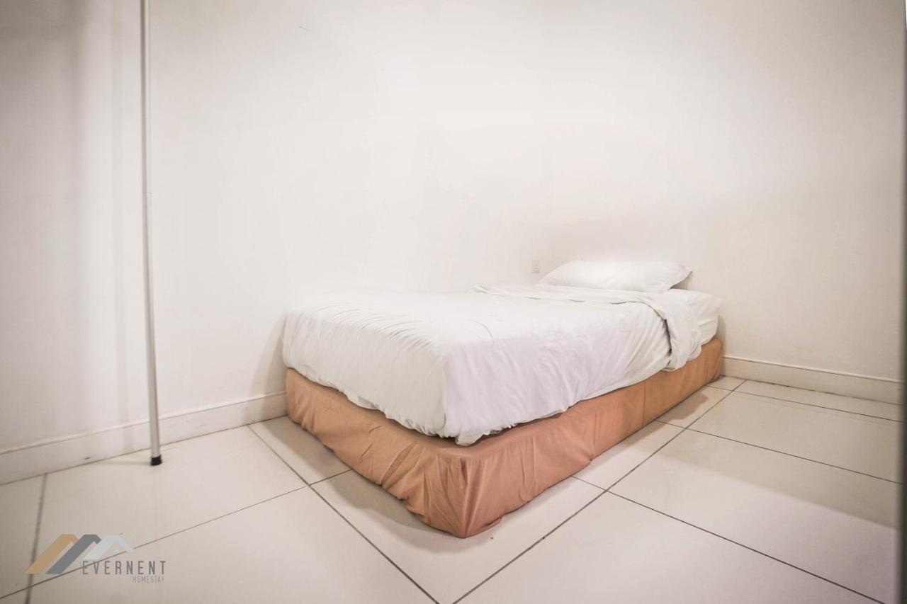 Marina Times Square Homestay By Evernent Miri Εξωτερικό φωτογραφία