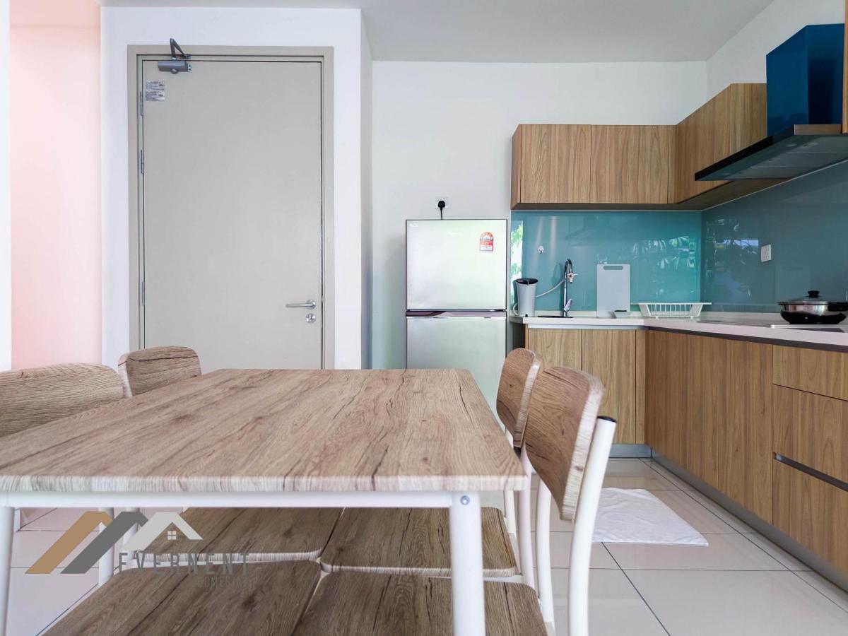 Marina Times Square Homestay By Evernent Miri Εξωτερικό φωτογραφία