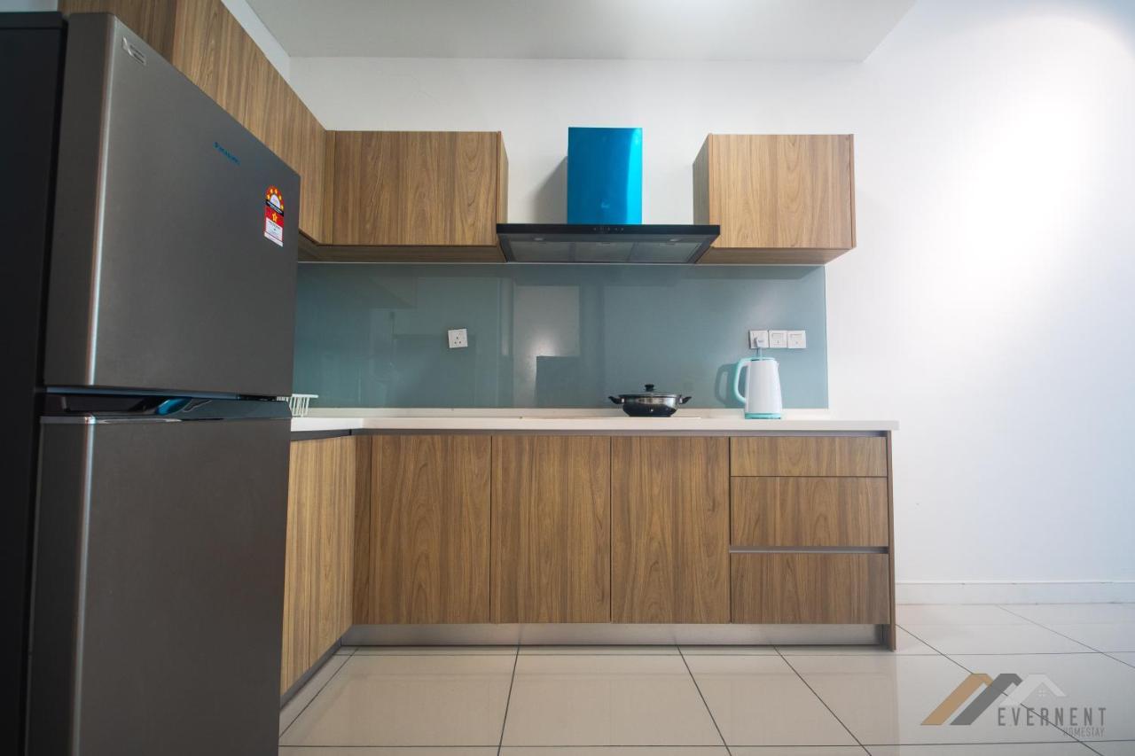 Marina Times Square Homestay By Evernent Miri Εξωτερικό φωτογραφία